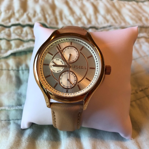 Fossil Rhinestone Watch with Tan Leather Band batt - Picture 3 of 14